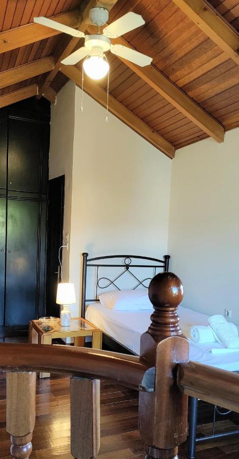 Dellas The House With The Loft. Lixúri Exterior foto